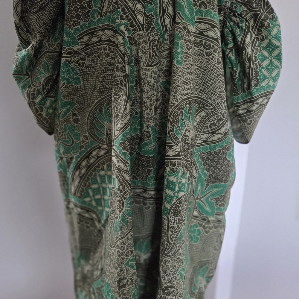 SOLD Boho Green Paisley V-Neck Kaftan Dress Size Small - Picture 5 of 8